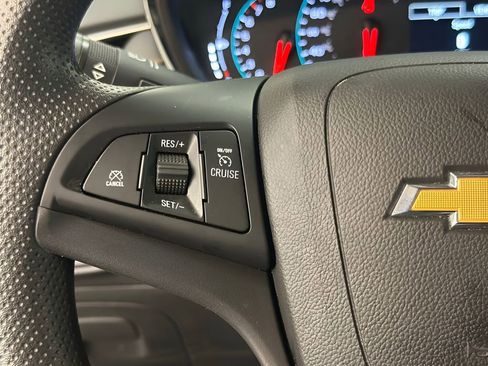 Certified 2022 Chevrolet Trax LS w/ Tint and Cruise Package image 15