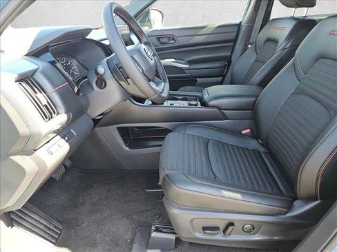 New 2026 Nissan Pathfinder Rock Creek image 4