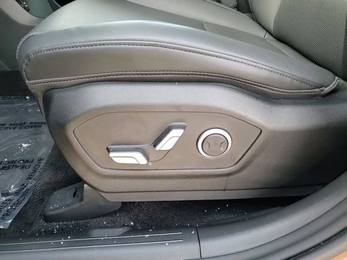 Used 2025 Hyundai Santa Fe XRT image 14