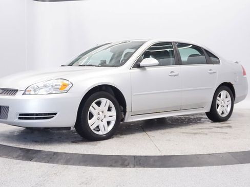 Used 2013 Chevrolet Impala LT image 2