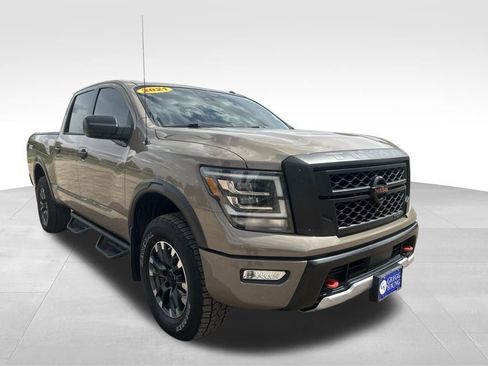 Used 2021 Nissan Titan PRO-4X AWD/4WD image 9