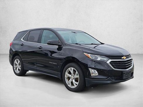 Used 2018 Chevrolet Equinox LT image 3