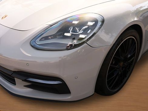 Used 2020 Porsche Panamera RWD image 6