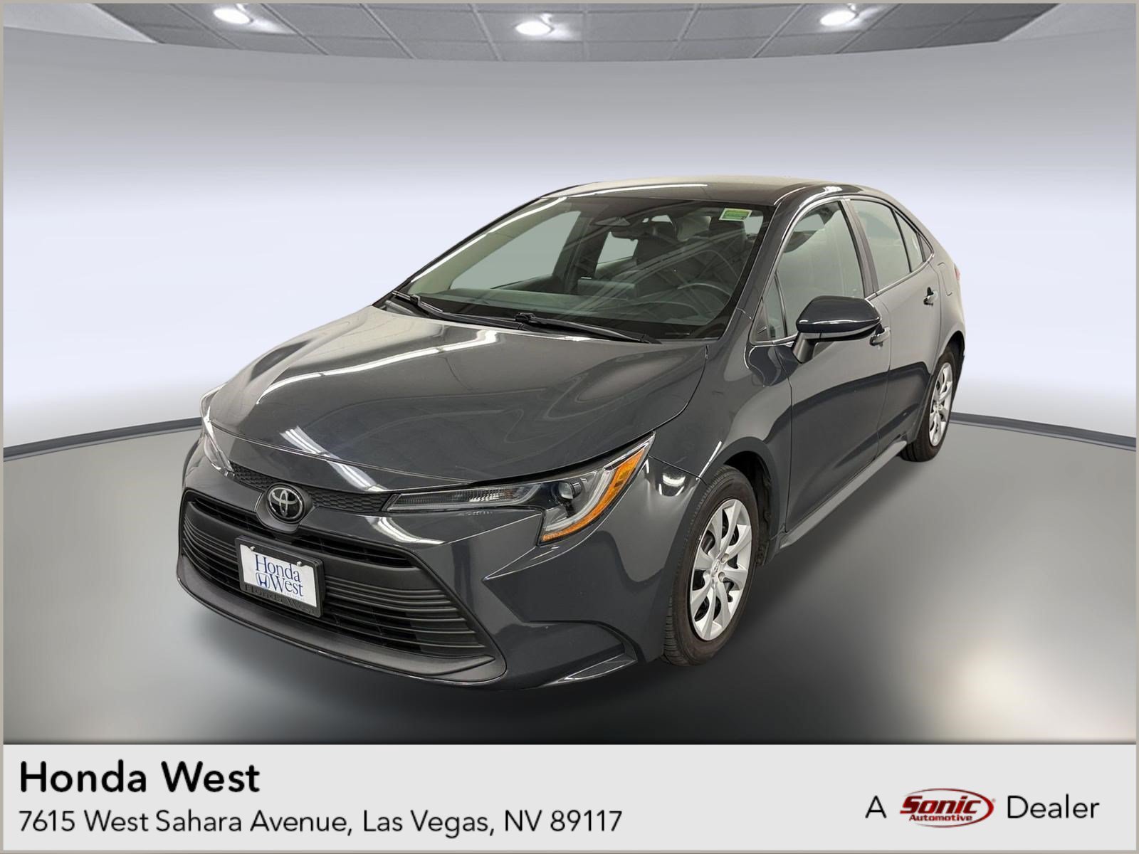 Used 2024 Toyota Corolla LE FWD image 1