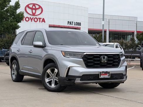 Used 2023 Honda Pilot EX-L image 2