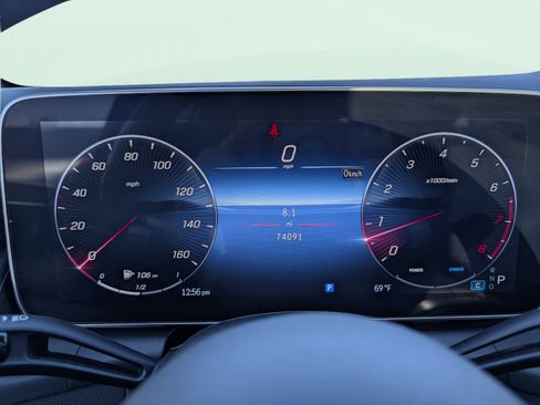 Used 2023 Mercedes-Benz GLC 300 w/ AMG Line image 60