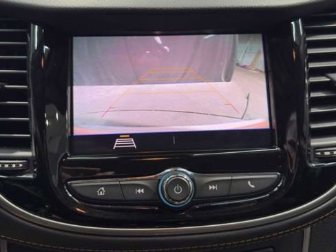 Used 2020 Chevrolet Trax LS FWD image 32