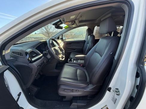 Used 2019 Honda Odyssey Elite image 12