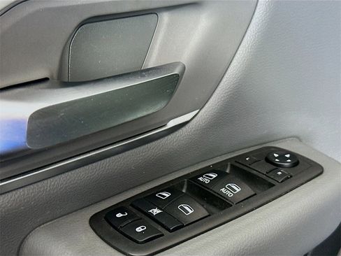 Used 2019 RAM 1500 Big Horn image 18