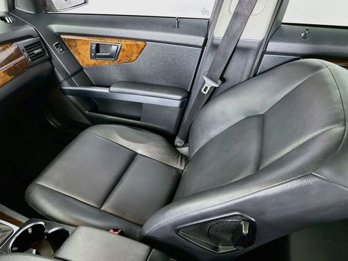 Used 2012 Mercedes-Benz GLK 350 4MATIC image 22