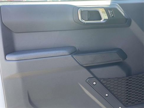 New 2025 Ford Bronco Base image 13