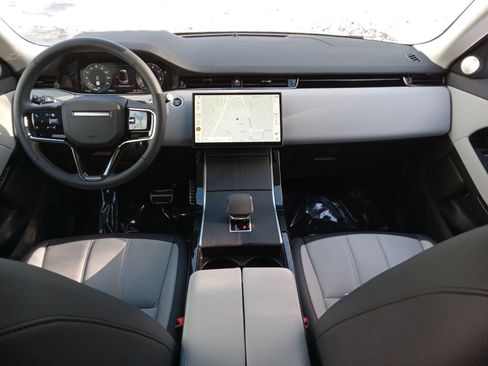 Used 2025 Land Rover Range Rover Evoque Dynamic SE image 14