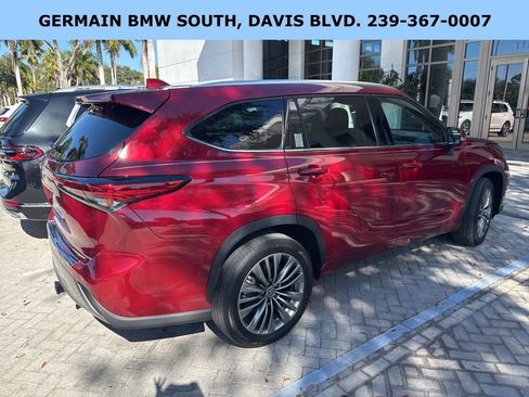 Used 2021 Toyota Highlander Platinum image 31