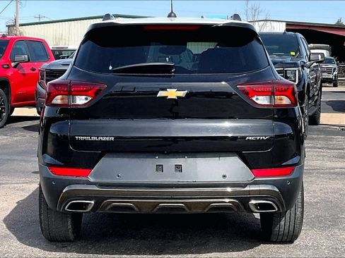 Used 2021 Chevrolet TrailBlazer ACTIV w/ Technology Package image 4