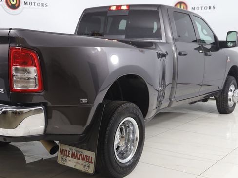 Used 2024 RAM 3500 Tradesman w/ Chrome Appearance Group image 42