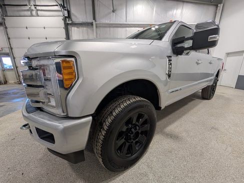 Used 2017 Ford F350 Platinum w/ Platinum Ultimate Package image 6