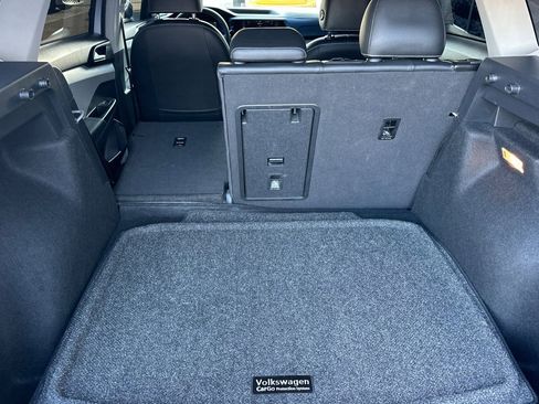 Used 2022 Volkswagen Taos SE image 15