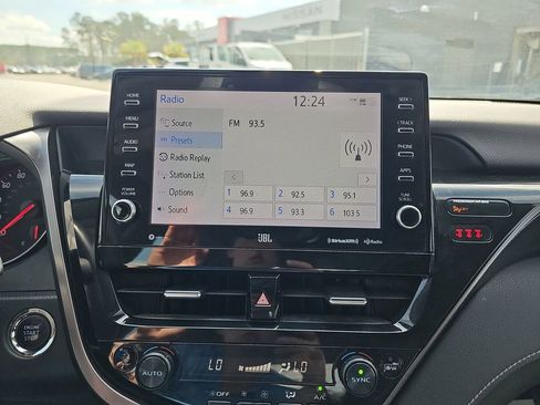 Used 2022 Toyota Camry XSE w/ Navigation Package image 25