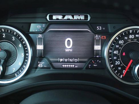 Used 2019 RAM 1500 Laramie AWD/4WD image 14
