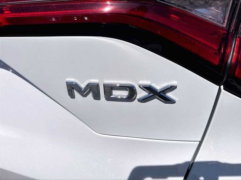 Used 2024 Acura MDX SH-AWD w/ Technology Package image 11