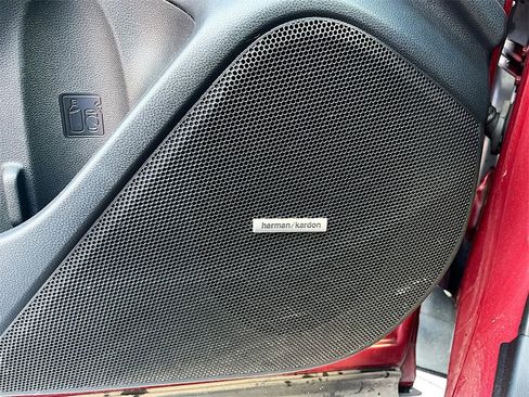 Used 2021 Subaru Forester Limited image 19