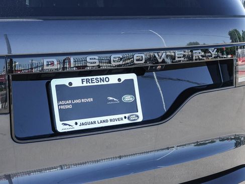 New 2026 Land Rover Discovery Dynamic SE AWD/4WD image 12