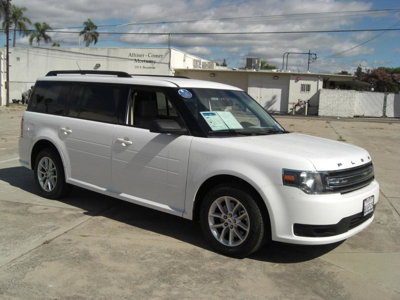 Used 2019 Ford Flex SE FWD image 2