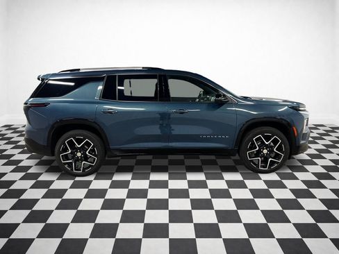 Certified 2026 Chevrolet Traverse High Country w/ LPO, Floor Liner Package AWD/4WD image 2