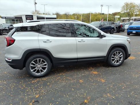 Used 2022 GMC Terrain SLT image 8