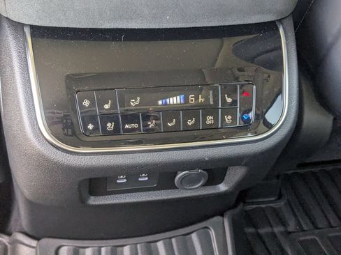 Used 2025 INFINITI QX80 Luxe AWD/4WD image 34