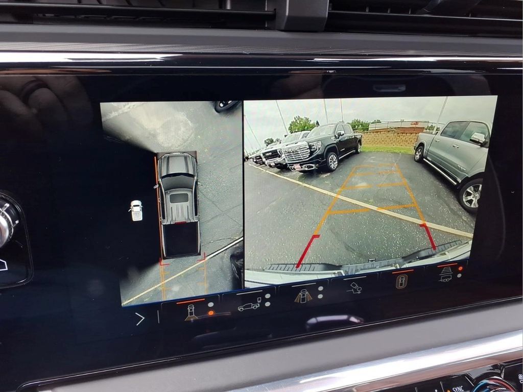 Used 2024 GMC Sierra 1500 Denali Ultimate AWD/4WD image 8