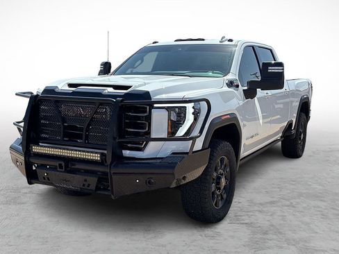 Used 2024 GMC Sierra 2500 AT4 w/ AT4 Premium Plus Package AWD/4WD image 4