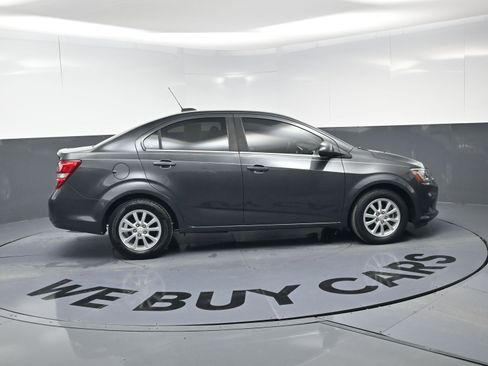 Used 2020 Chevrolet Sonic LT image 10