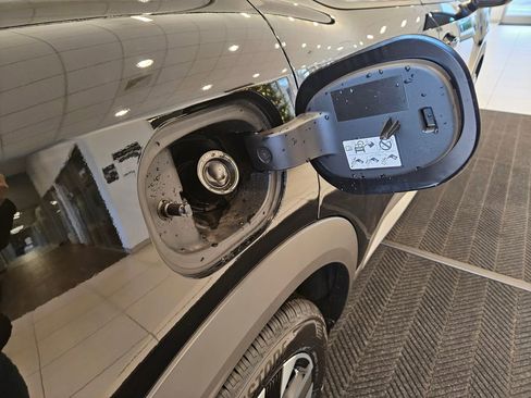 New 2026 Nissan Kicks SV w/ Charging Package image 32