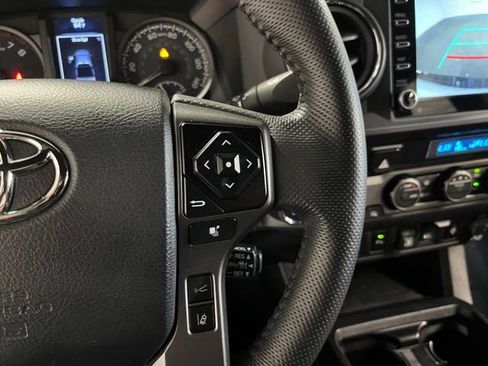 Used 2023 Toyota Tacoma TRD Off-Road w/ Technology Package AWD/4WD image 26