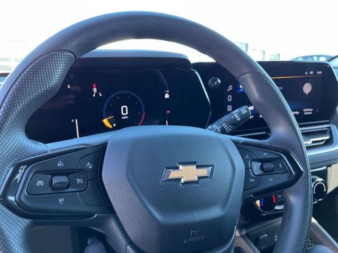 Used 2025 Chevrolet TrailBlazer LT FWD image 27