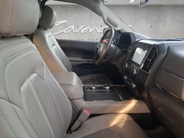 Used 2019 Ford Expedition Limited w/ Equipment Group 302A AWD/4WD image 30