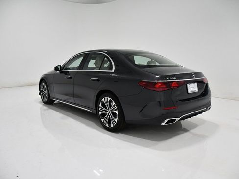 New 2026 Mercedes-Benz E 350 4MATIC Sedan image 3