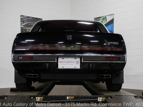 Used 1988 Oldsmobile Toronado Trofeo image 20