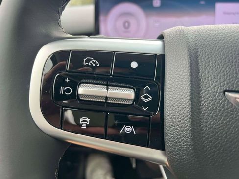 New 2026 Genesis GV70 2.5T Select AWD/4WD image 19