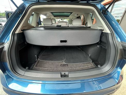 Used 2019 Volkswagen Tiguan SE w/ Panoramic Sunroof Package AWD/4WD image 19