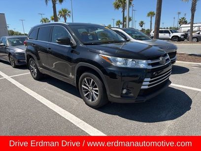 Used 2018 Toyota Highlander XLE w/ Carpet Mat Package (TMS)