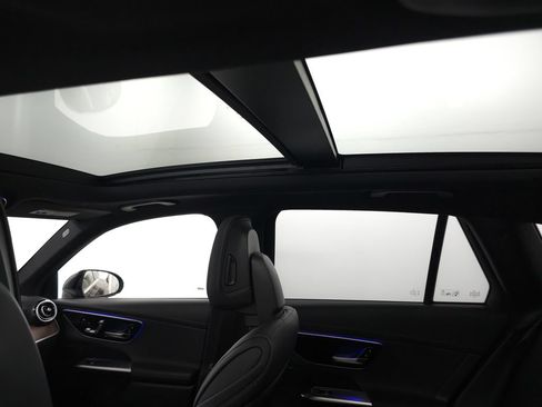 Used 2025 Mercedes-Benz GLC 350e 4MATIC image 21