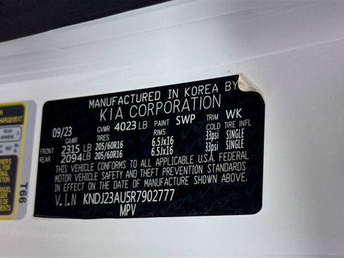 Used 2024 Kia Soul LX w/ Option Group 015 FWD image 39