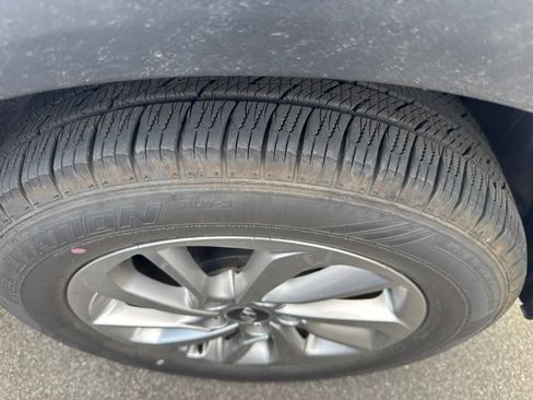 Used 2017 Hyundai Tucson SE Plus AWD/4WD image 6