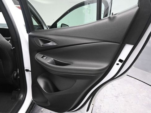 Used 2025 Buick Encore GX Preferred image 21