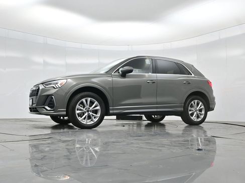 Used 2025 Audi Q3 2.0T Premium AWD/4WD image 48