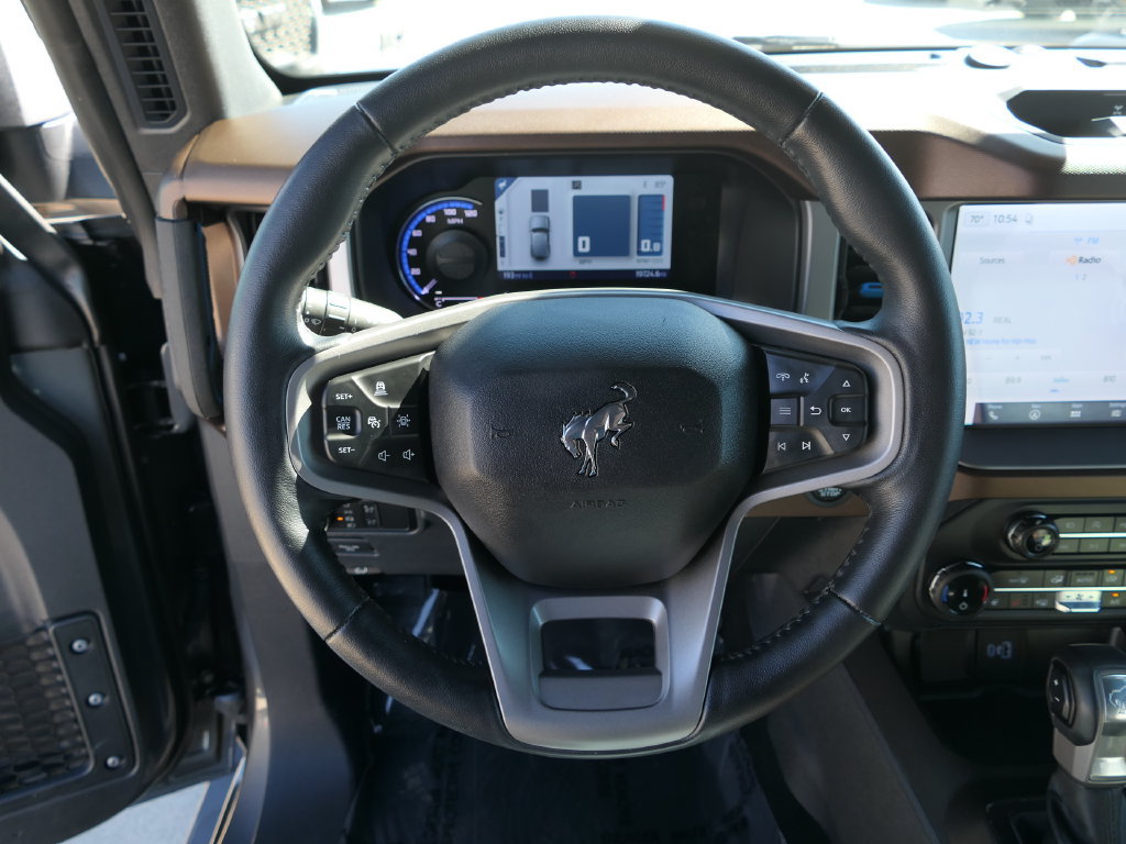 Used 2022 Ford Bronco Outer Banks w/ Sasquatch Package AWD/4WD image 17