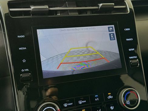 Used 2022 Hyundai Santa Cruz SEL FWD image 16
