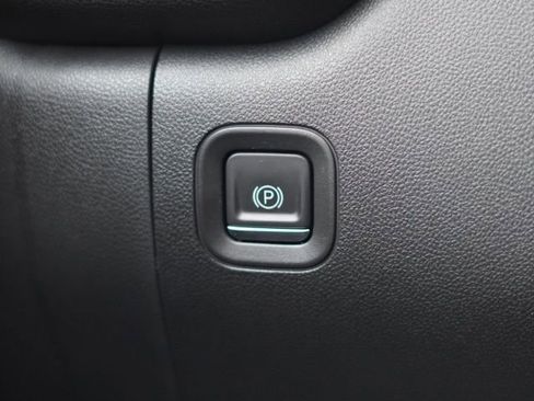 Used 2021 Chevrolet Silverado 1500 Custom Trail Boss w/ Safety Confidence Package image 24